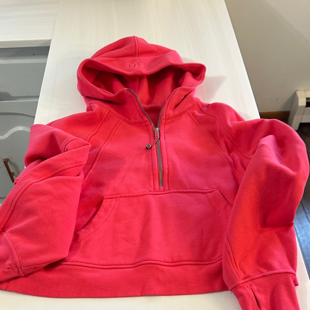 Women’s lululemon scuba